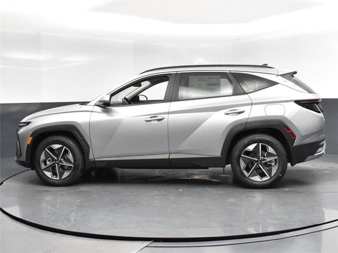 Used 2025 Hyundai Tucson SEL image 3