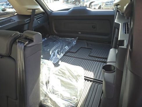New 2026 Volvo XC90 B6 Plus w/ Protection Package Premier AWD/4WD image 20