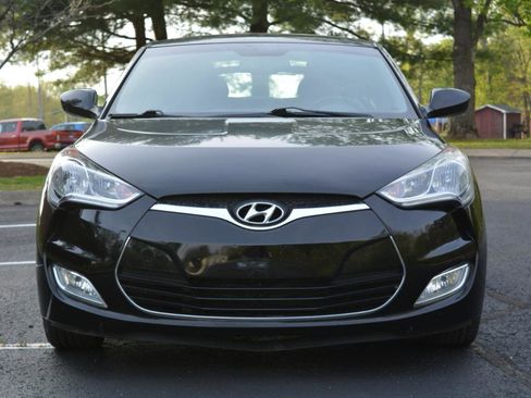 Used 2015 Hyundai Veloster w/ Option Group 02 image 2