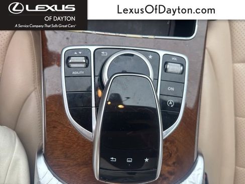 Used 2015 Mercedes-Benz C 300 4MATIC Sedan image 25