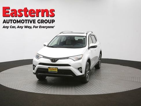 Used 2018 Toyota RAV4 XLE AWD/4WD image 56