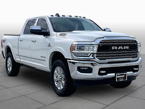 Used 2019 RAM 2500 Limited AWD/4WD image 3