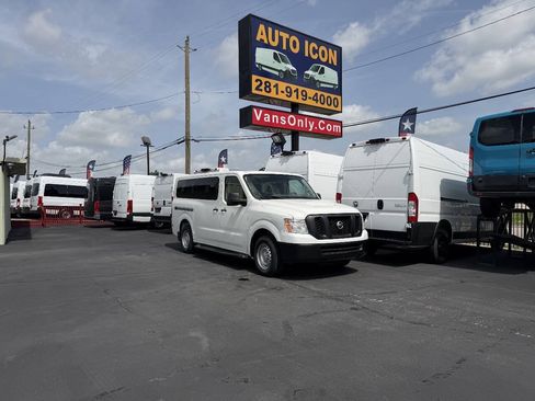 Used 2018 Nissan NV 3500 S RWD image 35