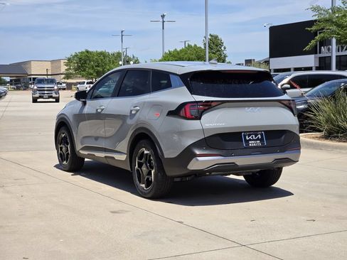 New 2026 Kia Sportage EX FWD image 3