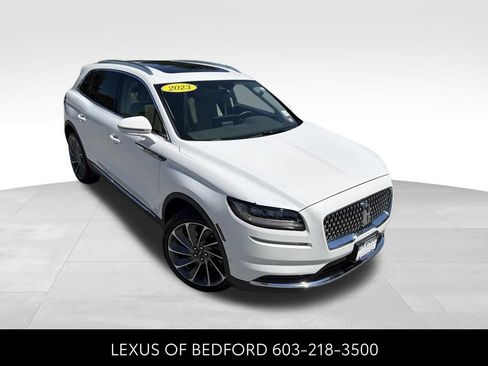 Used 2023 Lincoln Nautilus Reserve w/ Equipment Group 201A AWD/4WD image 3