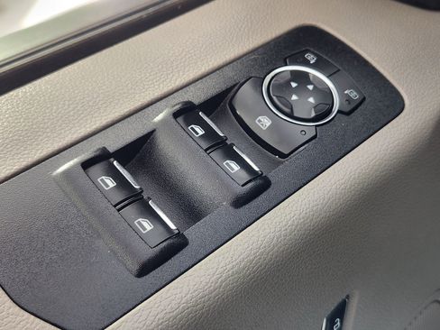 Certified 2018 Ford F150 XLT image 17