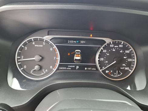 Used 2025 Nissan Rogue SV image 13