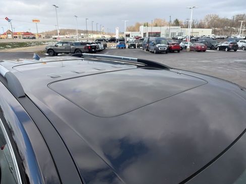 Used 2023 Chevrolet Traverse High Country image 5