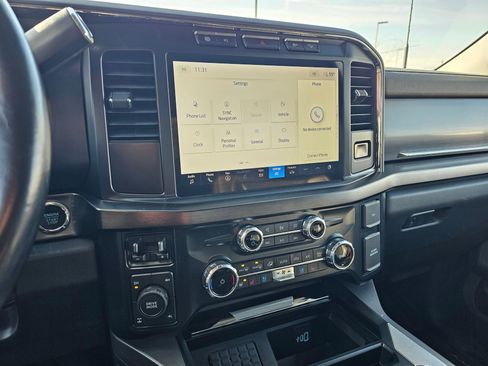 Used 2023 Ford F350 Lariat image 18