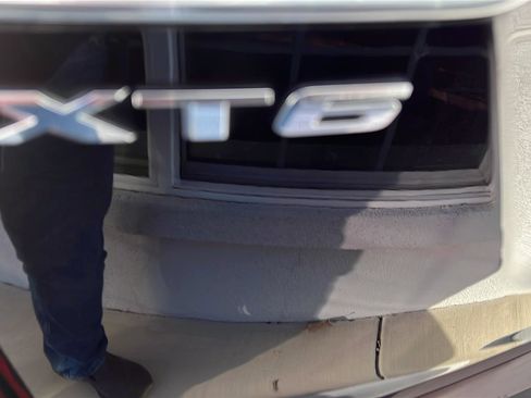 Used 2020 Cadillac XT6 Premium Luxury image 18