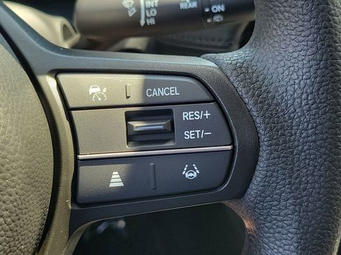 Certified 2026 Honda HR-V LX image 24