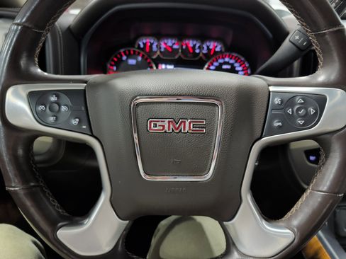 Used 2015 GMC Sierra 2500 SLT w/ Duramax Plus Package image 10