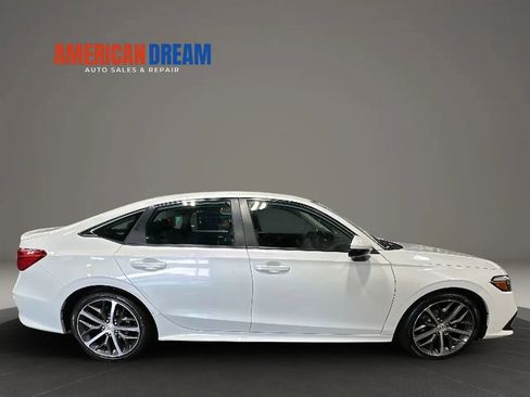 Used 2023 Honda Civic Touring image 6