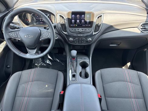 Used 2024 Chevrolet Equinox RS FWD image 9