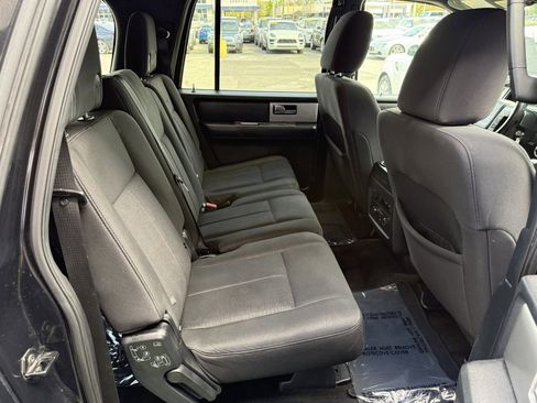 Used 2015 Ford Expedition EL XLT image 19
