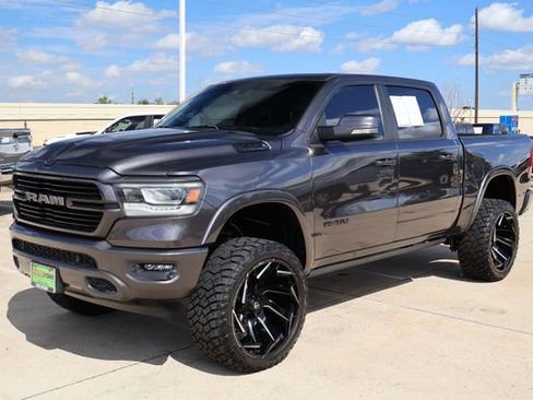 Used 2021 RAM 1500 Laramie w/ Sport Appearance Package image 3