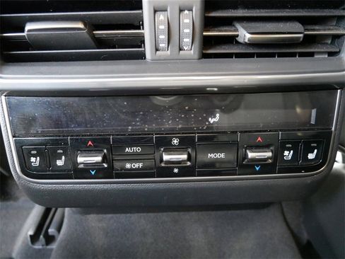 Certified 2022 Lexus LX 600 F Sport image 11