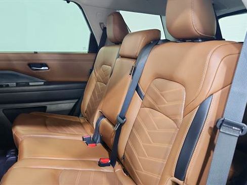 Certified 2024 Nissan Pathfinder Platinum w/ Cargo Package FWD image 23