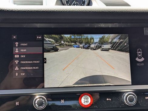 Certified 2025 Porsche Macan image 20