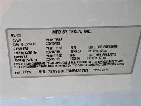 Used 2022 Tesla Model Y Long Range image 26