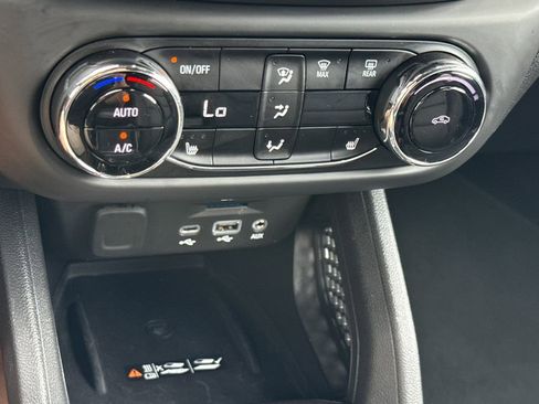 Used 2023 Chevrolet TrailBlazer ACTIV w/ Sun and Liftgate Package AWD/4WD image 22