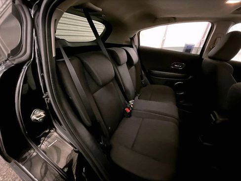 Used 2017 Honda HR-V EX image 27