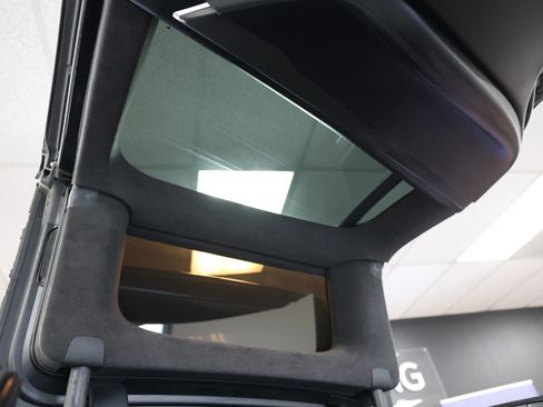 Used 2018 Tesla Model X 75D image 46