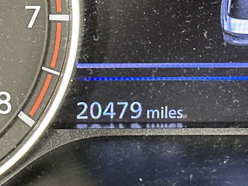 Used 2024 Nissan Altima 2.5 SV image 5