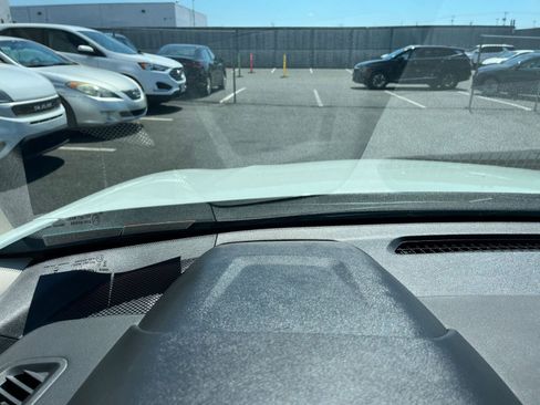 Used 2025 Nissan Altima 2.5 SV FWD image 35