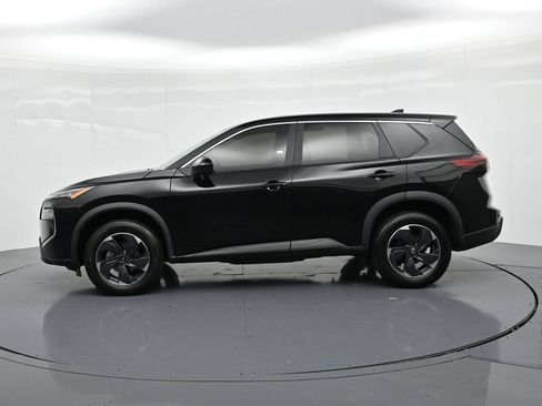Used 2024 Nissan Rogue SV AWD/4WD image 9