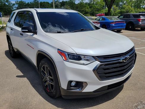 Used 2018 Chevrolet Traverse Premier w/ Redline Edition AWD/4WD image 13