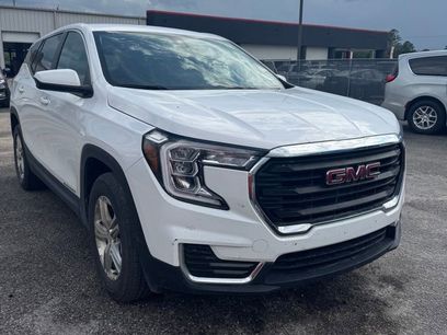 Used 2024 GMC Terrain SLE