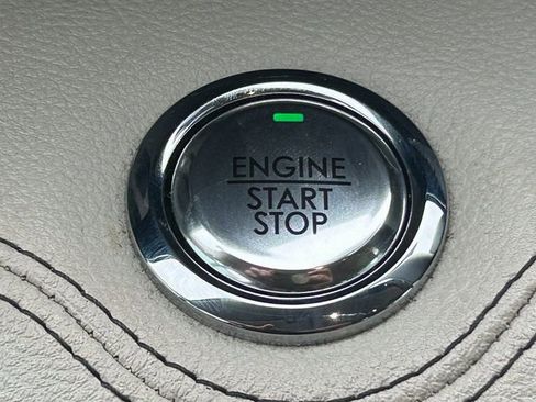 Used 2019 Lincoln Navigator Reserve image 17