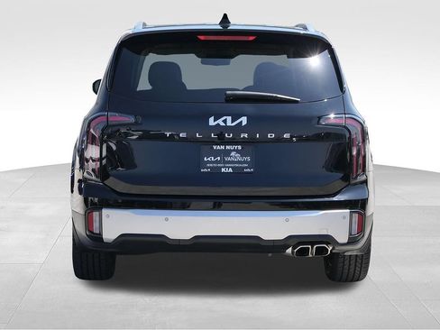 Used 2024 Kia Telluride EX w/ EX Captain's Chair Package FWD image 35