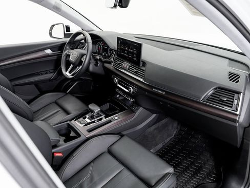 Certified 2025 Audi Q5 2.0T Premium Plus w/ Premium Plus Package image 20