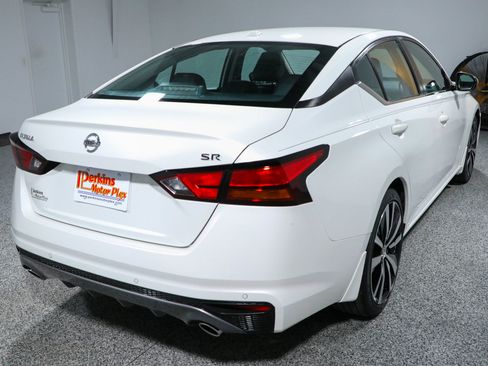 Used 2020 Nissan Altima 2.5 SR FWD image 7