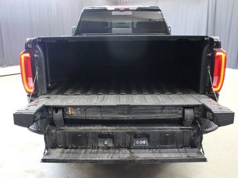 Used 2021 GMC Sierra 2500 Denali w/ Denali Black Diamond Edition AWD/4WD image 52