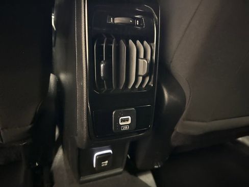 Used 2024 Jeep Compass Sport image 28