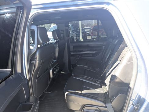 Used 2020 Ford Expedition Max XLT w/ Equipment Group 202A image 30