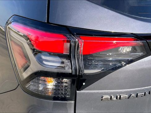Used 2025 Subaru Forester Sport image 28