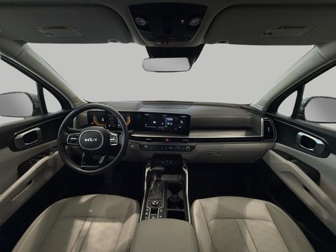 Used 2024 Kia Sorento S w/ Panoramic Sunroof Package FWD image 5