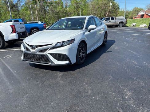 Certified 2023 Toyota Camry SE image 1