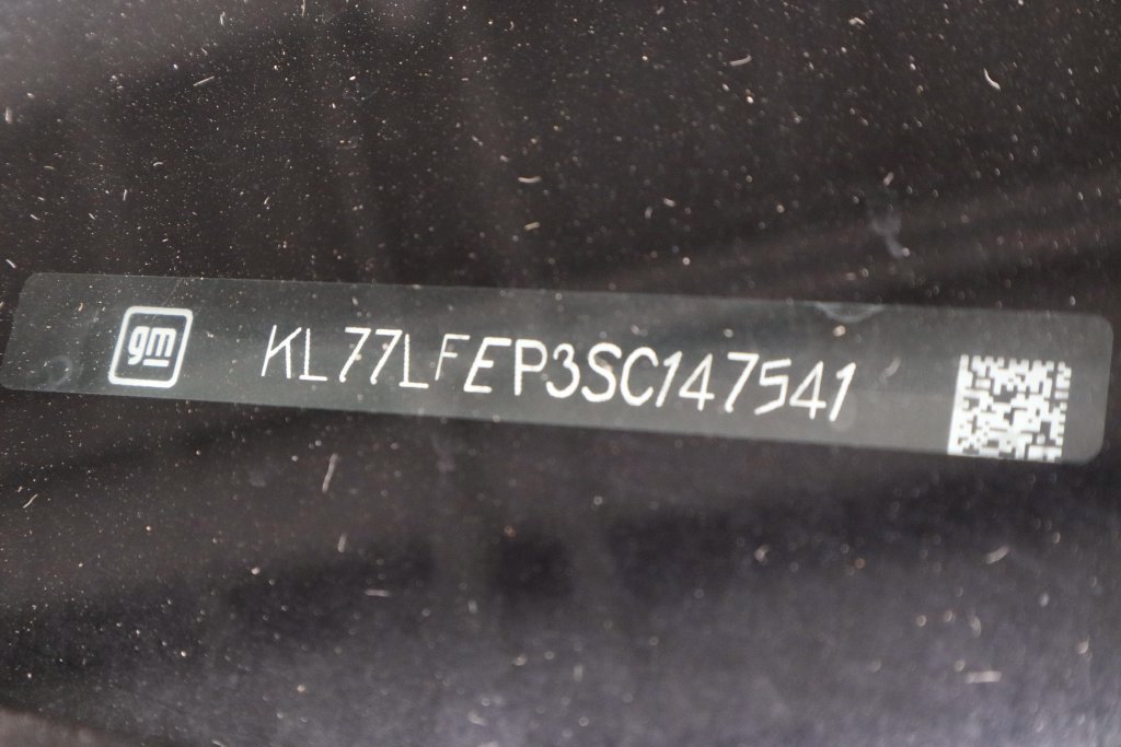 Used 2025 Chevrolet Trax LS FWD image 33
