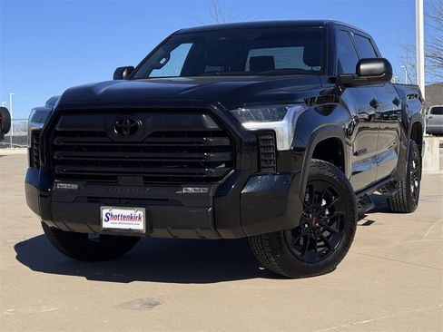 Used 2025 Toyota Tundra SR5 image 2