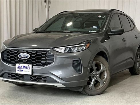 Certified 2023 Ford Escape ST-Line w/ Tech Pack #1 FWD image 2