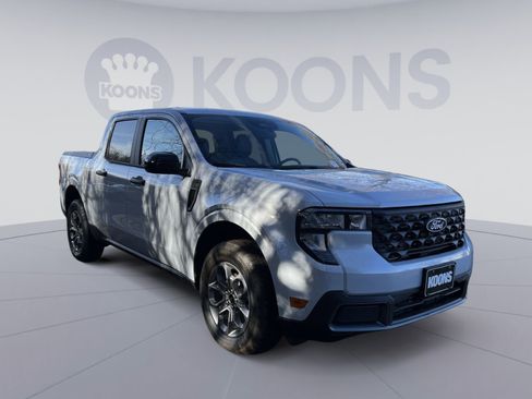 New 2025 Ford Maverick XLT w/ XLT Luxury Package image 10