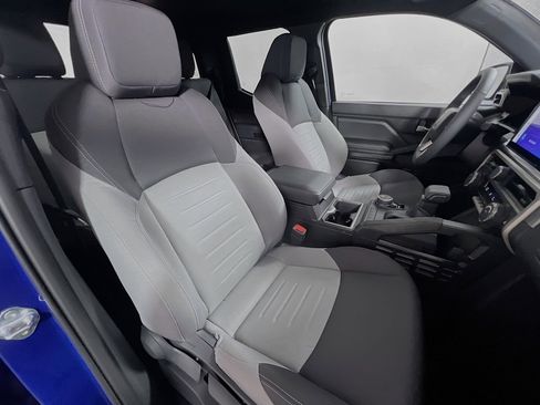 Used 2025 Toyota Tacoma TRD Sport image 31