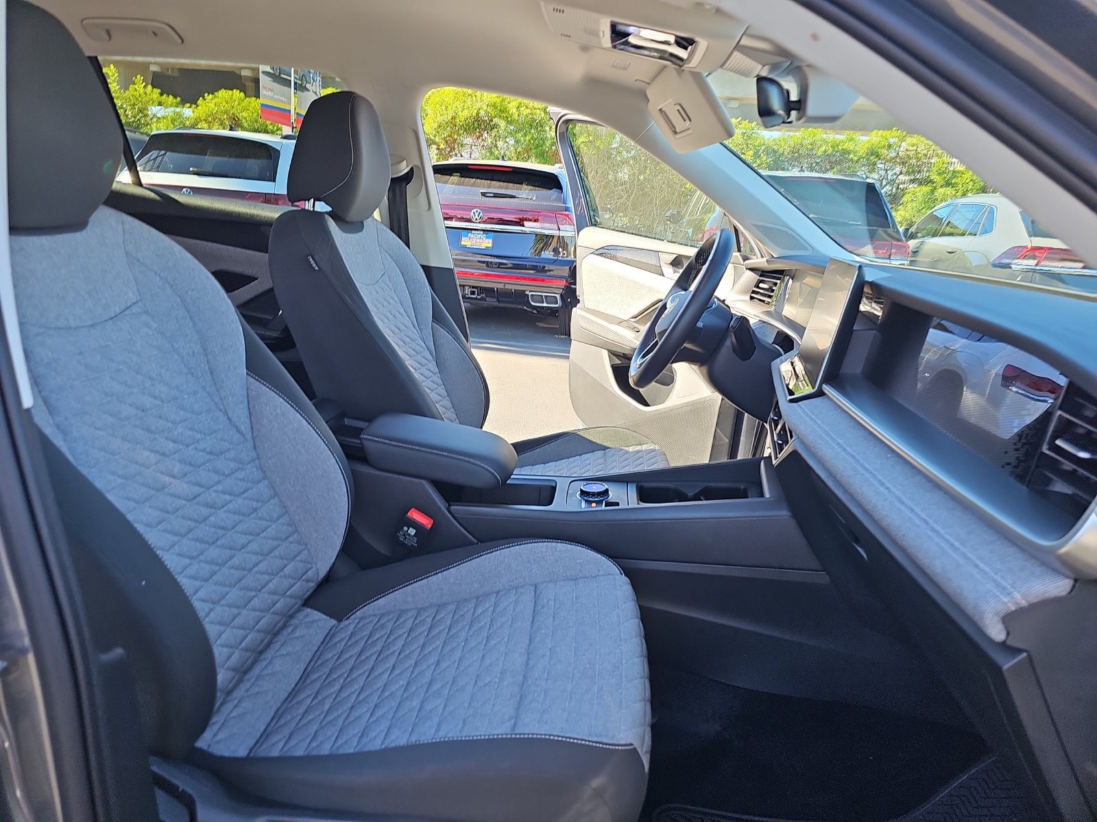 Used 2026 Volkswagen Tiguan S FWD image 13