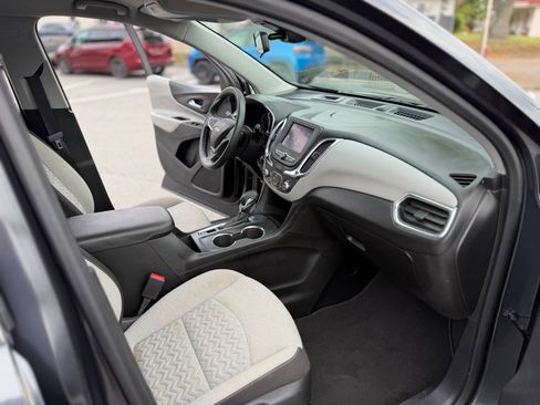 Used 2022 Chevrolet Equinox LT FWD image 26
