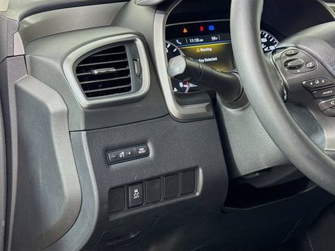 Used 2019 Nissan Murano SV w/ Premium Package AWD/4WD image 20